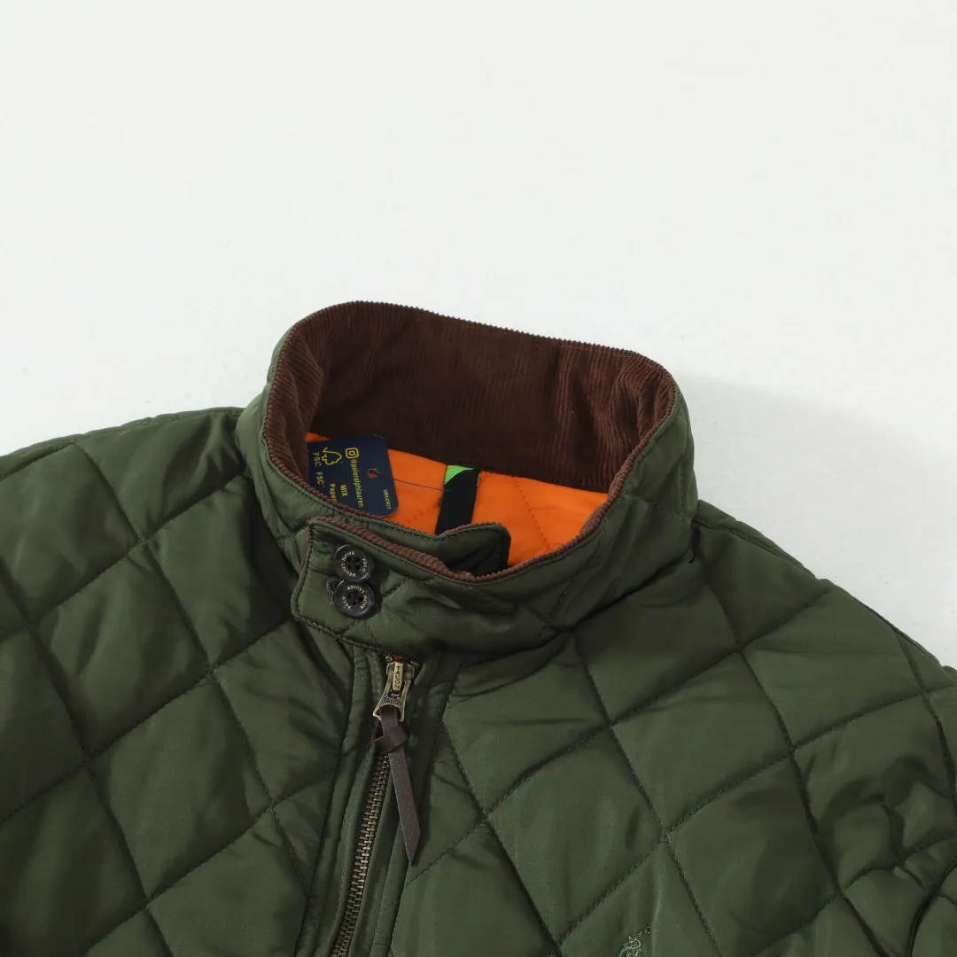 P350 #R57 Ralpah Lauren/Ralph Lauren Diamond Check Stand Collar Veteran Cotton Jacket Uniform British Retro Style for Men and Women Item No. RL17381 Classic Diamond Henley Lavalier Thin Cotton Jacket Simple yet stylish corduroy trimmed cuffs Collar Can be straight folded Two-wear, half-high collar front double-button closure, front full zipper Fabric has a certain anti-water effect, classic forever , there are adjustable buckle tabs at the back waist. Delicate embroidery of the pony on the left side of the chest is retro and timeless. Color: black, navy blue, brown, army green. Size: M L